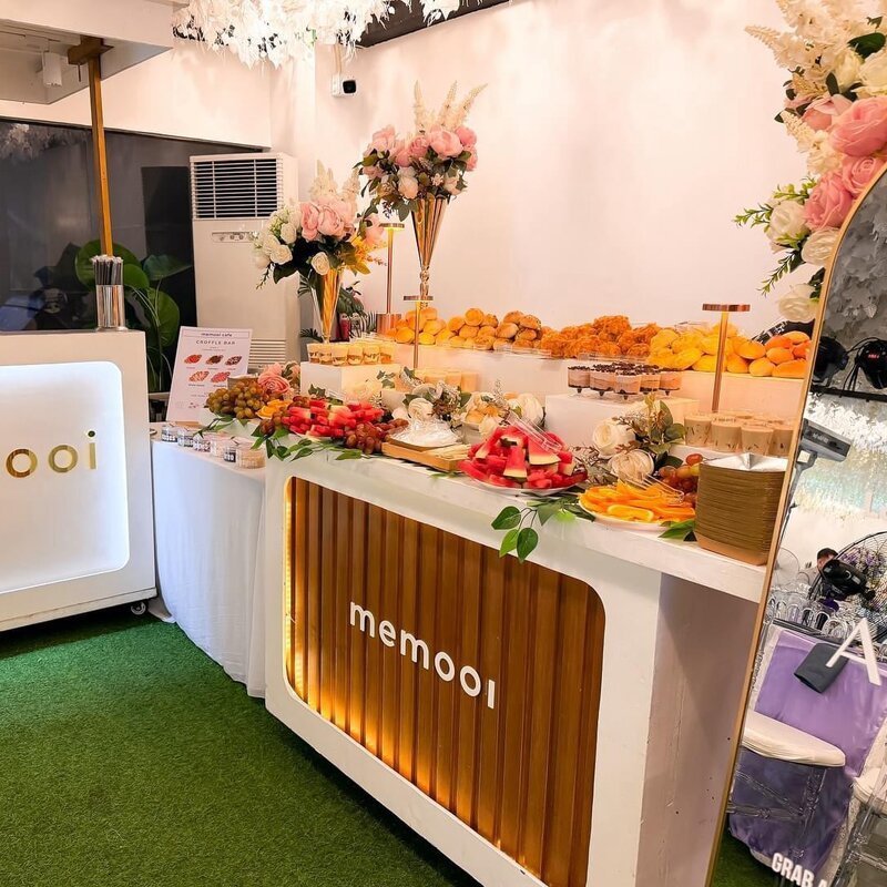 memooi cafe coffee cart with cocktail hour spread